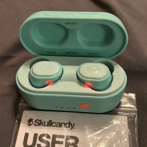 Skull candy earbuds